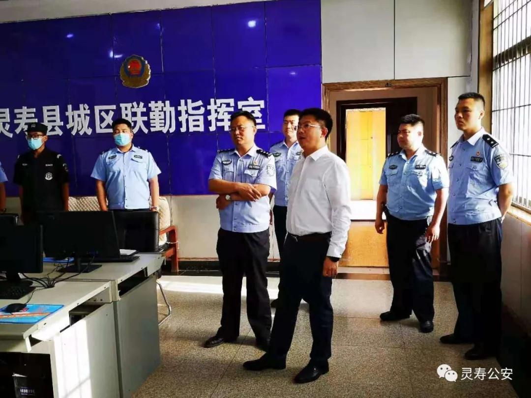 灵寿县副县长赵鹏昆深入基层指导工作